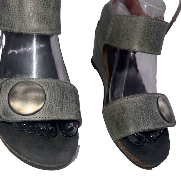 TAOS Woman's Carousel 2 Leather Graphite Grey Wedge Sandals, Size 37 - US 6-6.5 - Picture 3 of 7